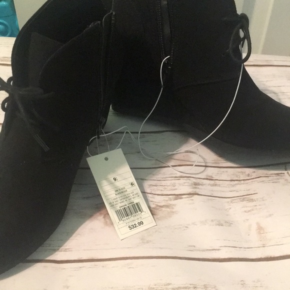 Black wedge booties - Picture 3 of 4